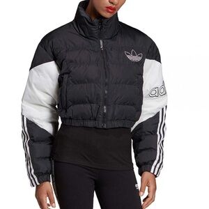 🦋 *RARE* adidas Black and White Cropped Puffer Jacket Size large 🦋